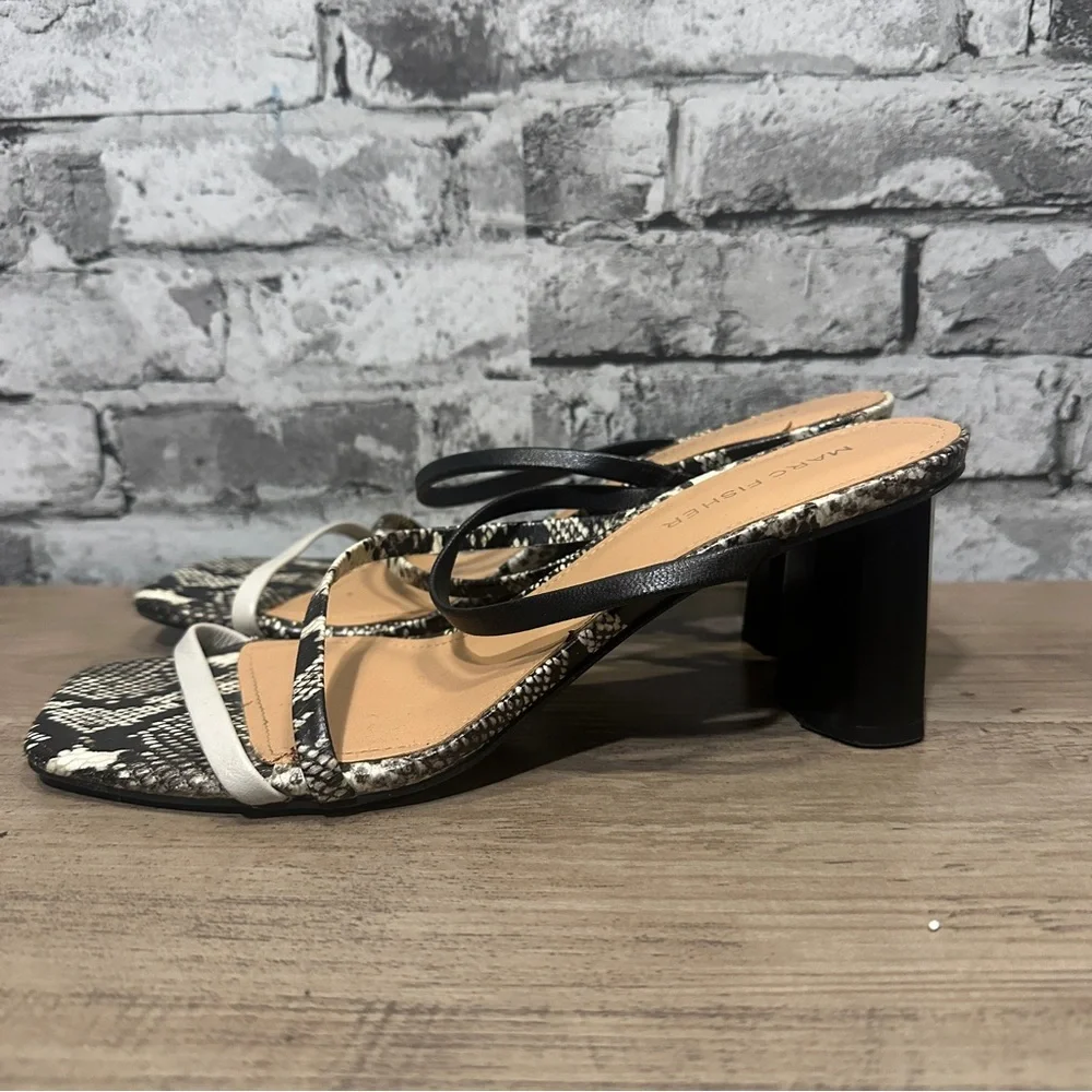 EUC Marc Fisher Black and White Snake Pattern Square Toe Heels Size 7.5M - Picture 5 of 12
